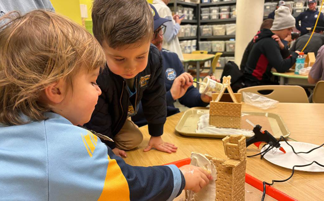 Family Think Tank Workshops: Gingerbread Houses