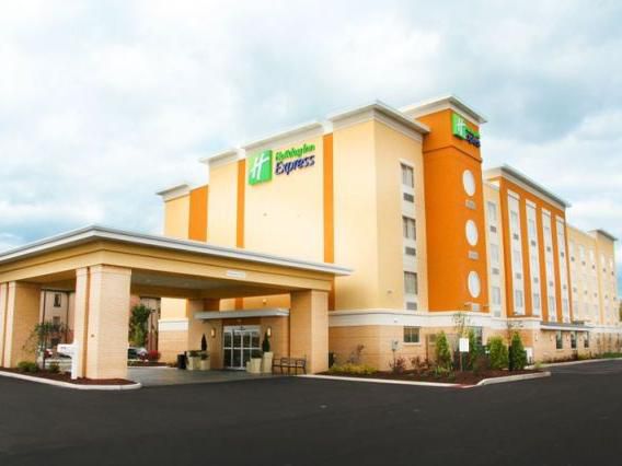 Holiday Inn Express-Toledo/North