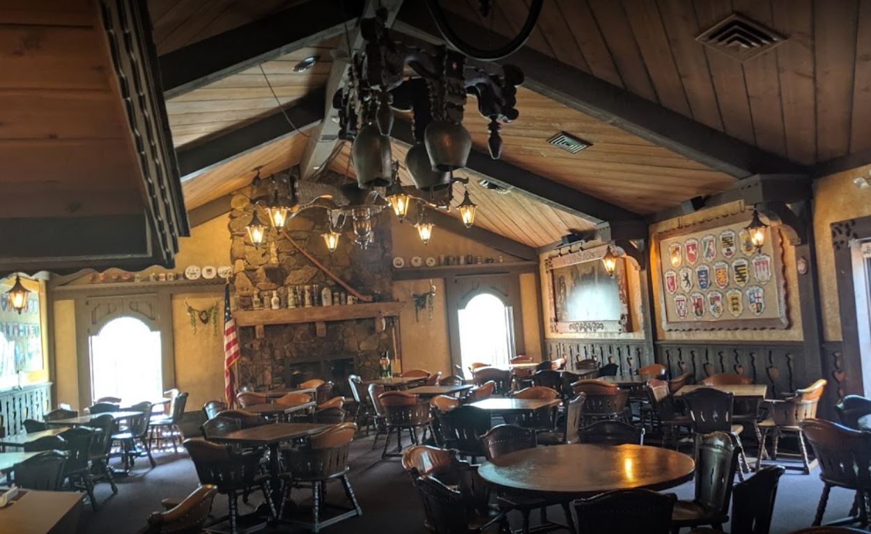 German American Festival Society/Oak Shade Hall and Picnic Grove