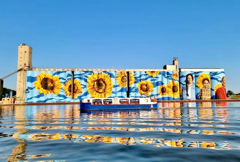 Glass City River Wall Tour on The Sandpiper